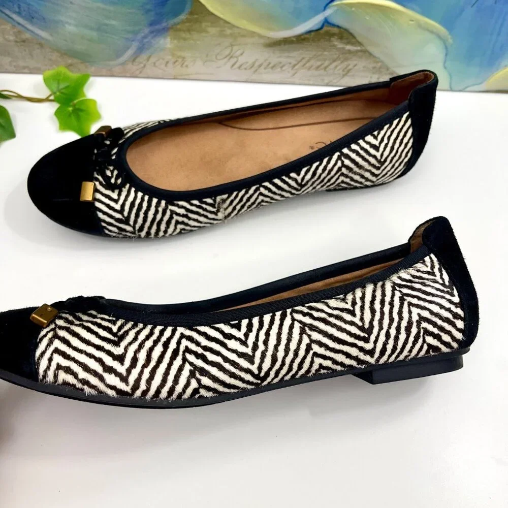 Vionic Minna Zebra Print Ballet Flats With Bow Detail -‎ Black & White Size 6
